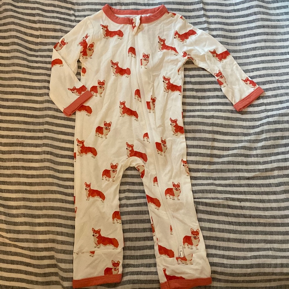 NWOT Corgi Kyte zippered Romper
